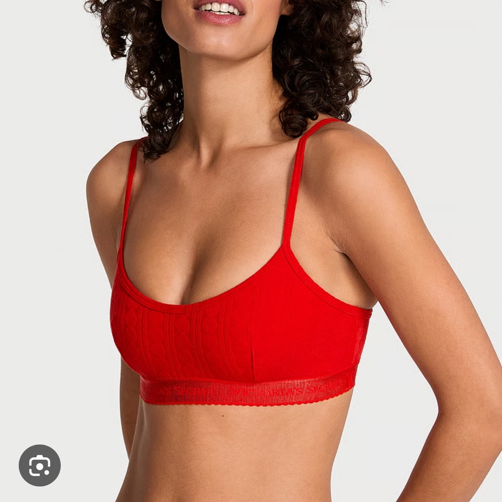 THE T-SHIRT
Cotton Heart‎ Pointelle Scoop Bralette